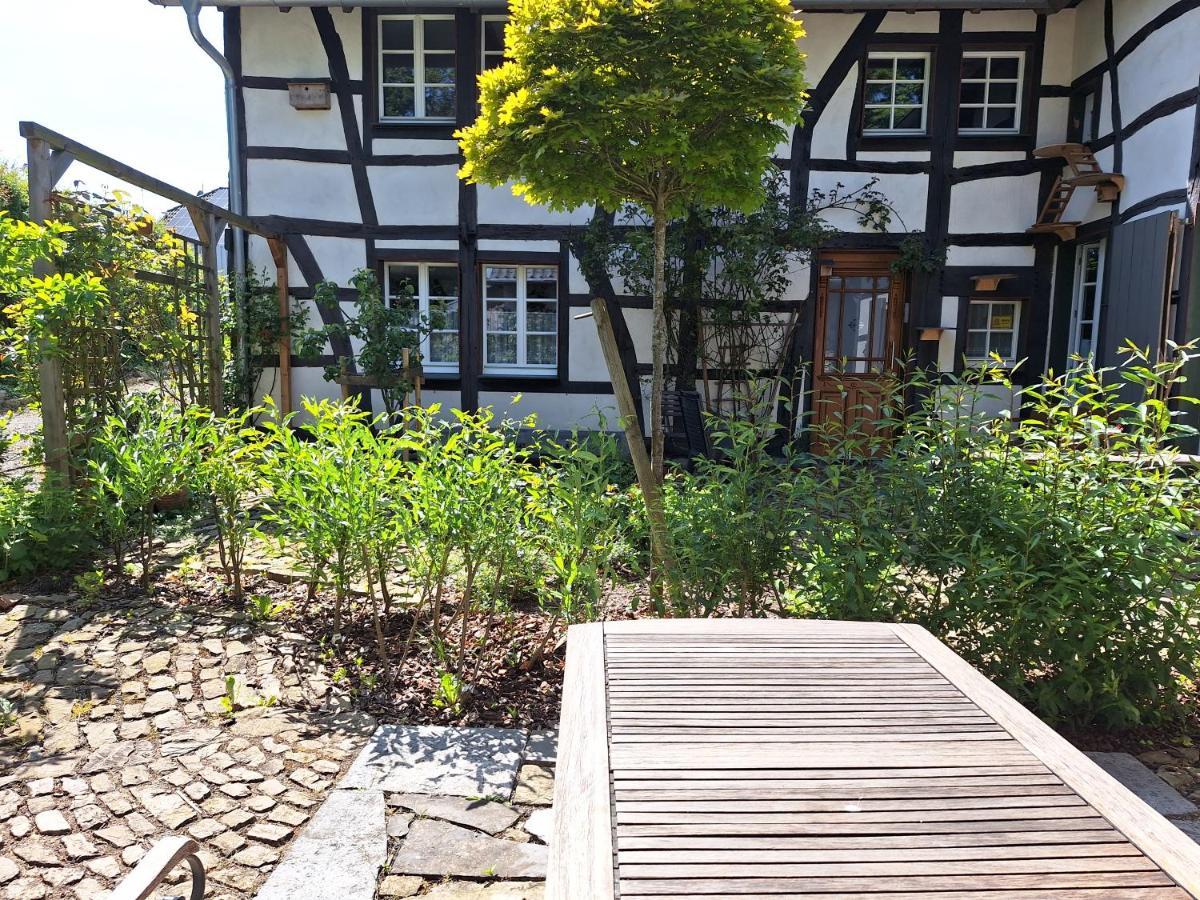 Ferienhaus Altes Backhaus Roetgen Buitenkant foto